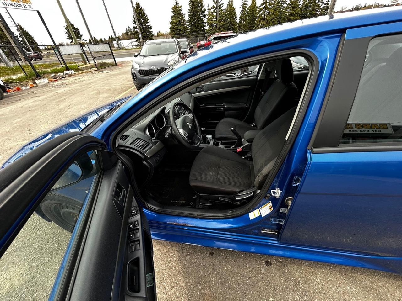 2015 Mitsubishi Lancer ES Photo