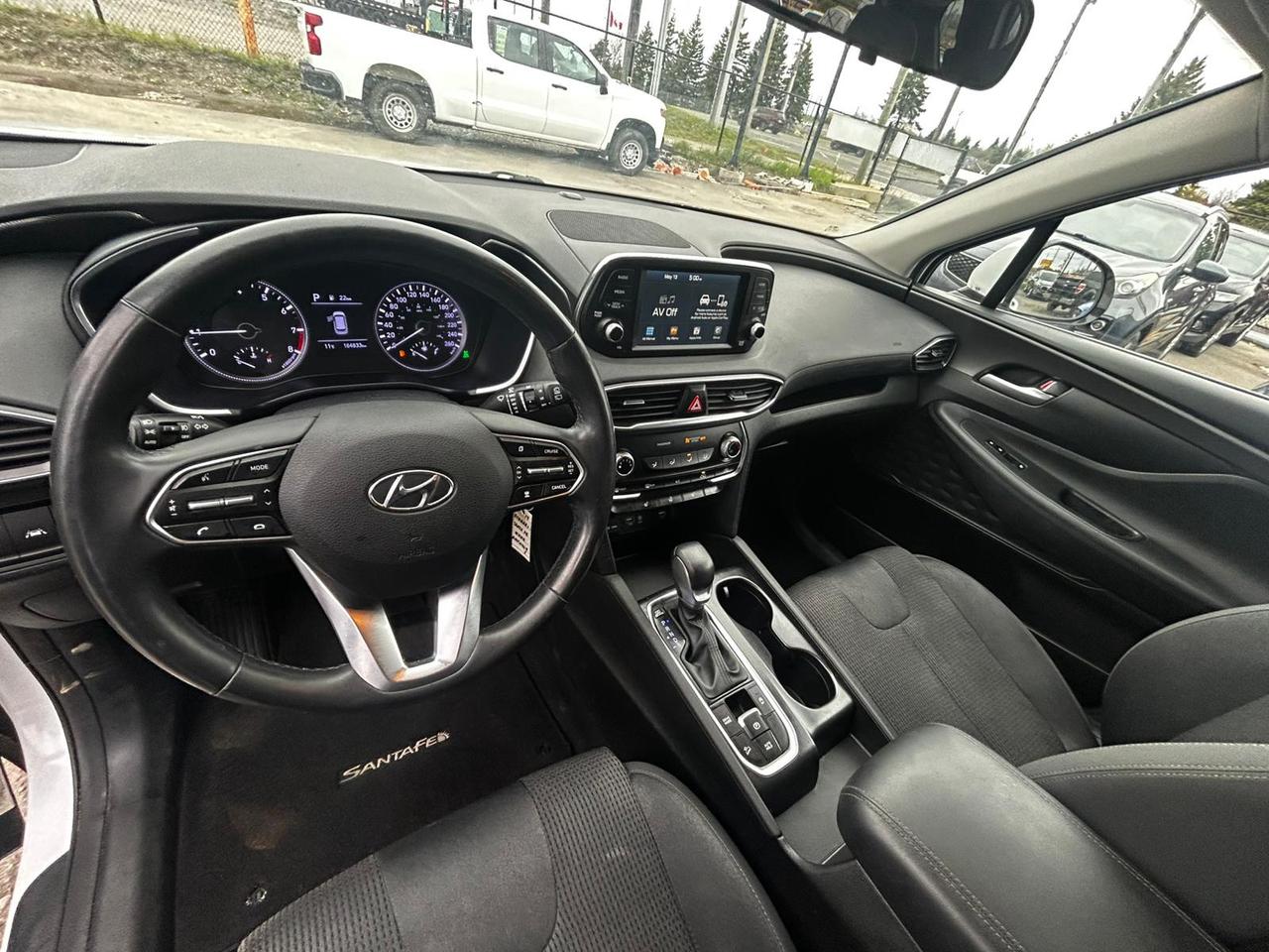 2019 Hyundai Santa Fe SE Photo