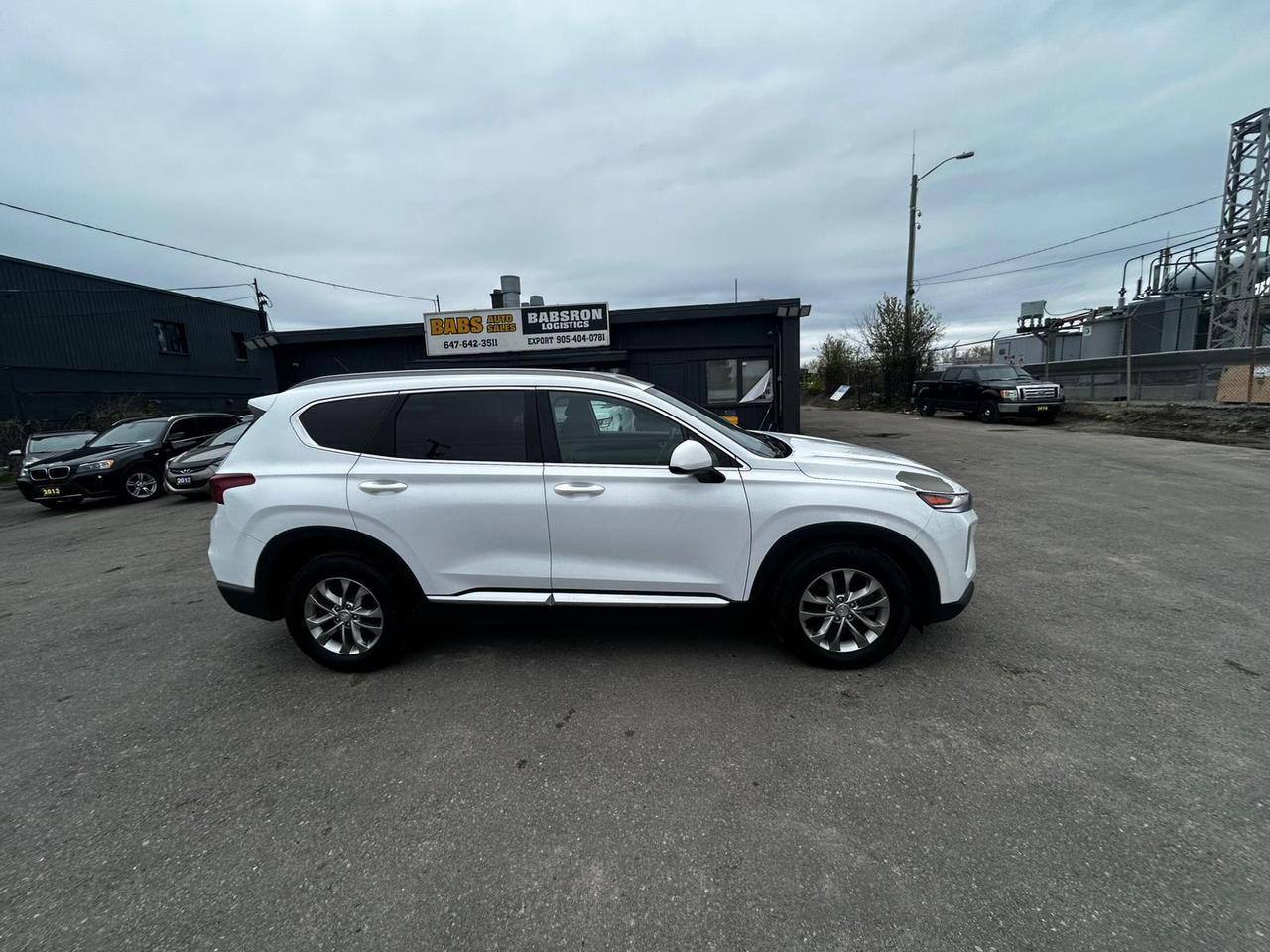 2019 Hyundai Santa Fe SE Photo