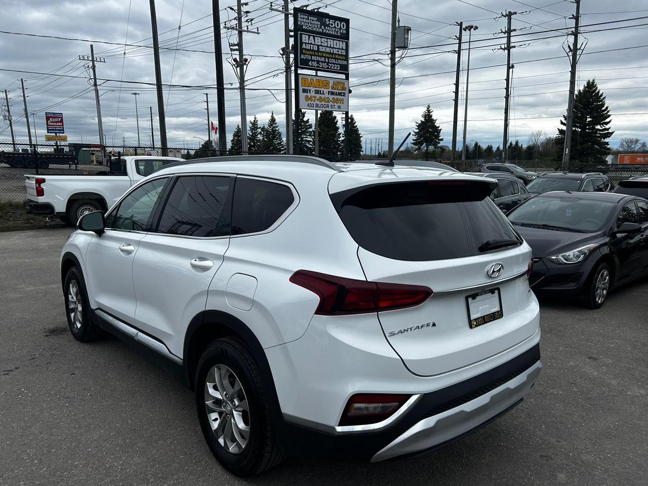 2019 Hyundai Santa Fe SE Photo