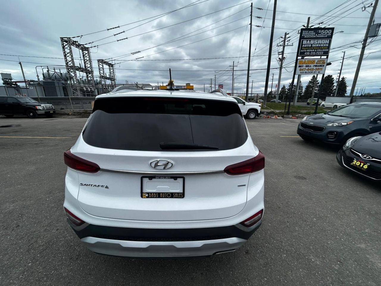 2019 Hyundai Santa Fe SE Photo