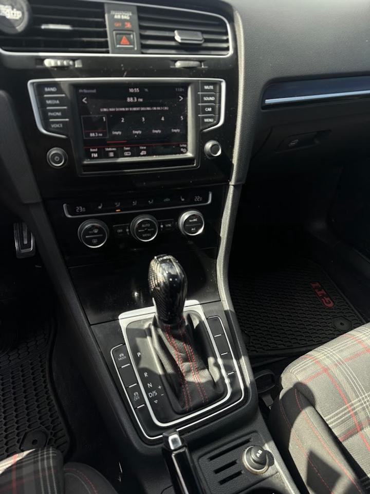 2016 Volkswagen Golf GTI  Photo