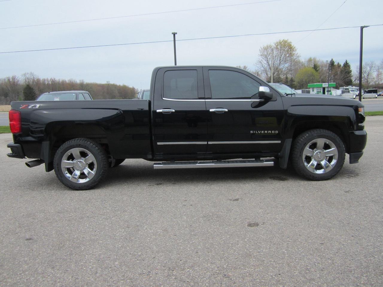 2018 Chevrolet Silverado 1500 4WD Double Cab 143.5  LTZ w-2LZ Z71 LOADED Photo