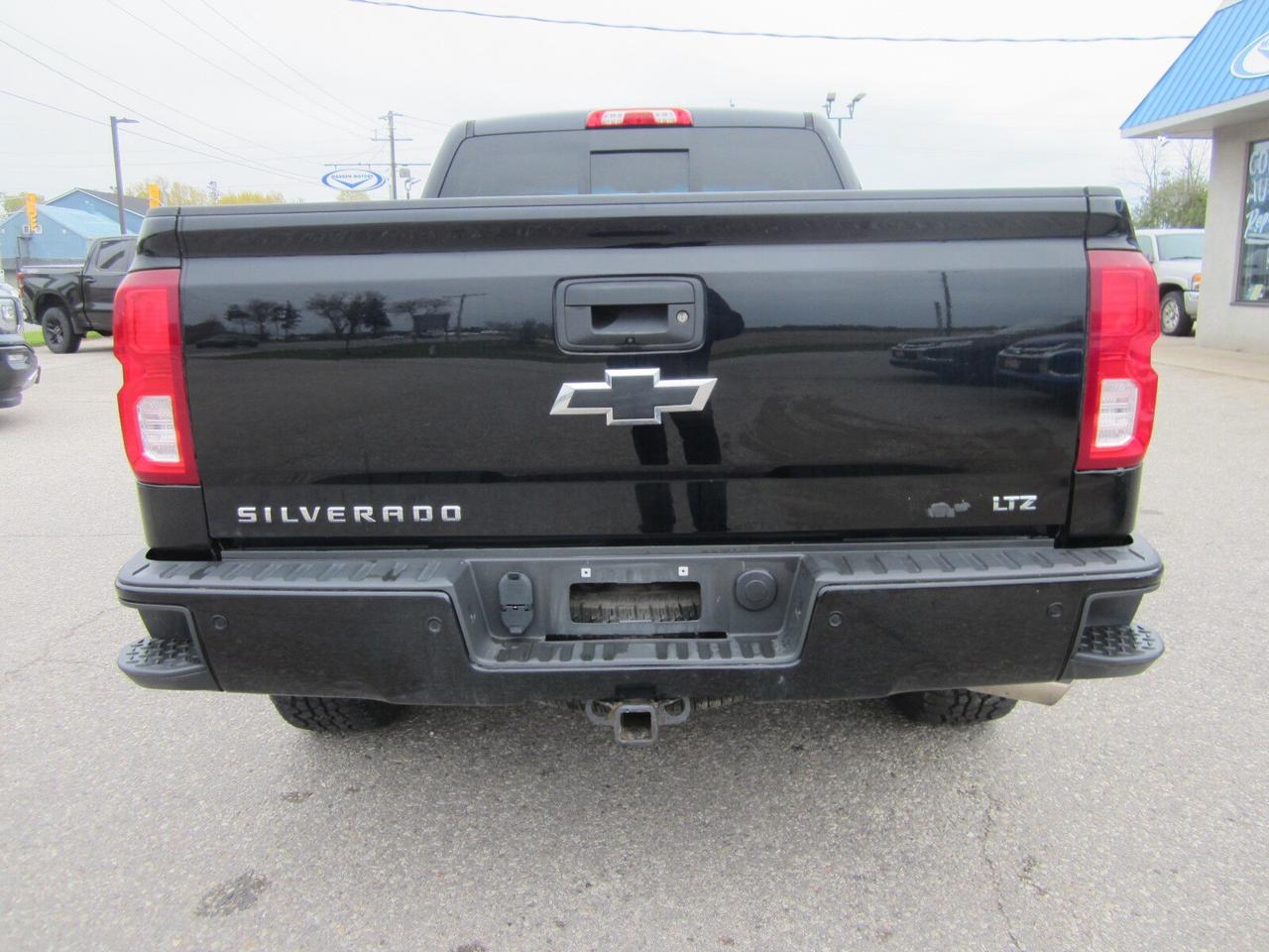 2018 Chevrolet Silverado 1500 4WD Double Cab 143.5  LTZ w-2LZ Z71 LOADED Photo