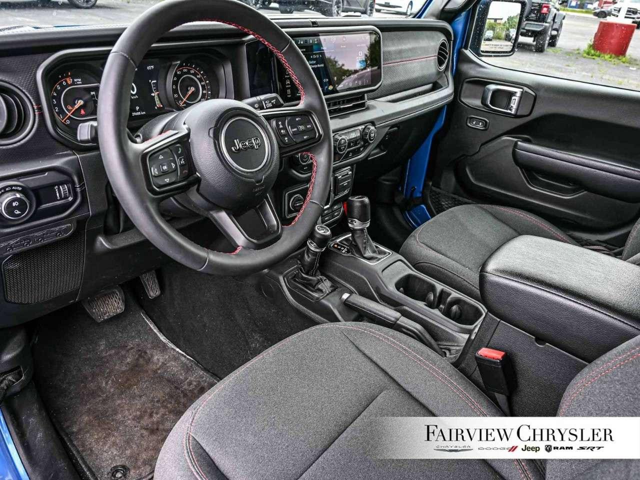 2024 Jeep Gladiator Rubicon 4x4 STEEL BUMPER   HEATED SEATS   TONNEAU COVER   REMOTE START   SUNRIDER HARDTOP   BODY COLOUR HARD TOP Photo