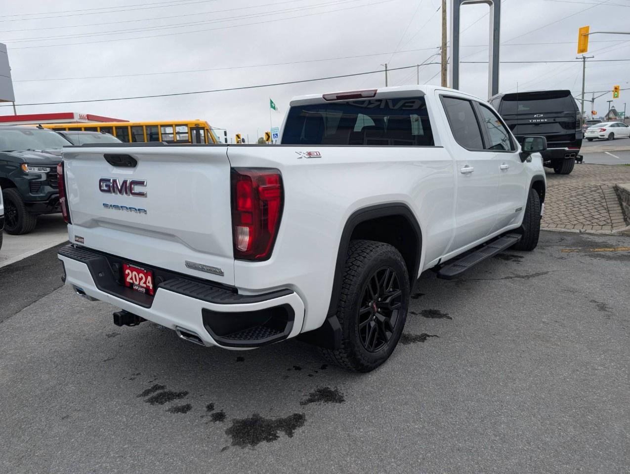 2024 GMC Sierra 1500 Crew Cab Standard Box 4-Wheel Drive Elevation Photo3
