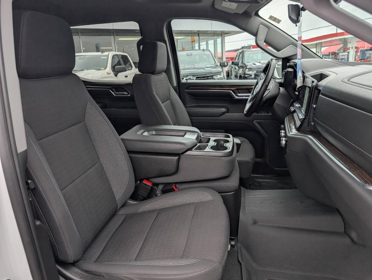 2024 GMC Sierra 1500 Crew Cab Standard Box 4-Wheel Drive Elevation Photo