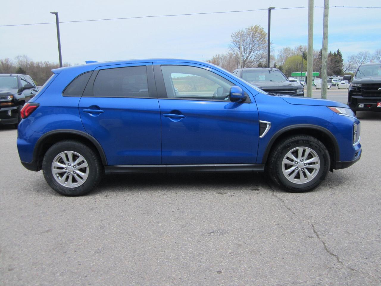 2024 Mitsubishi RVR SE AWC ONE OWNER RENTAL NO ACCIDENTS Photo4