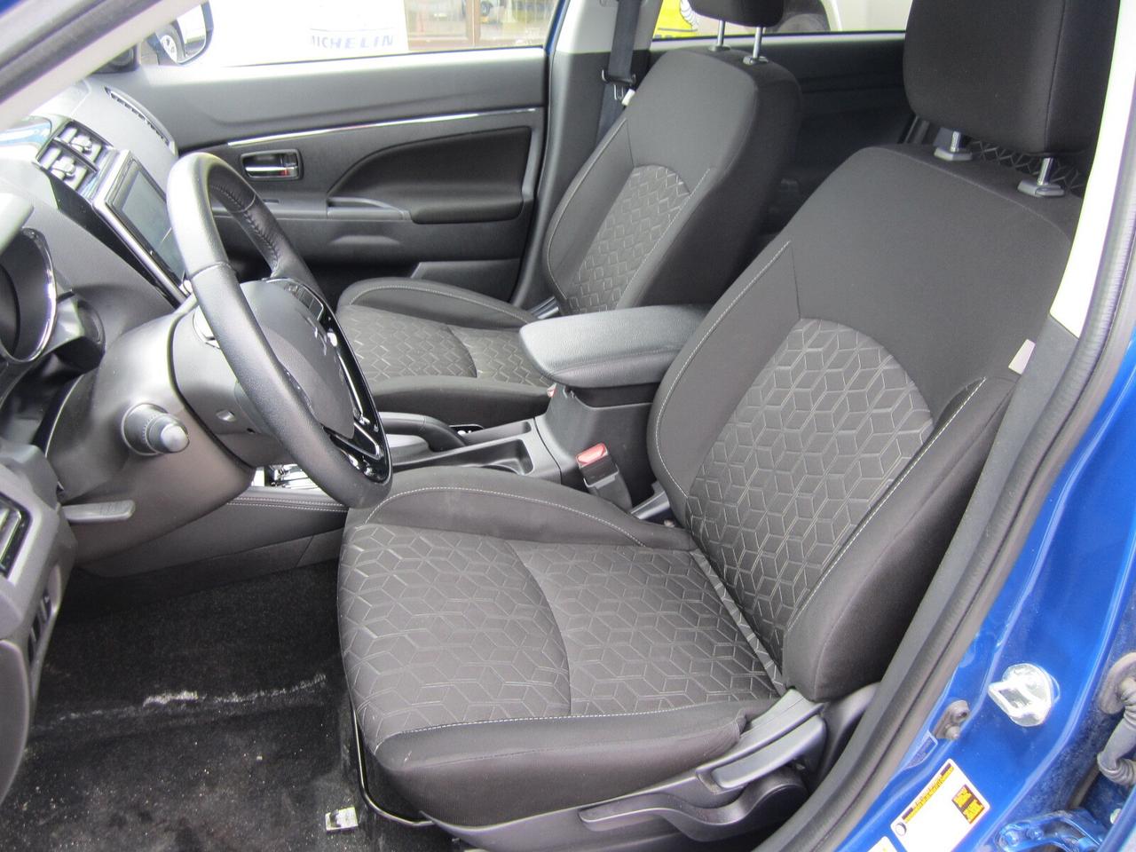 2024 Mitsubishi RVR SE AWC ONE OWNER RENTAL NO ACCIDENTS Photo
