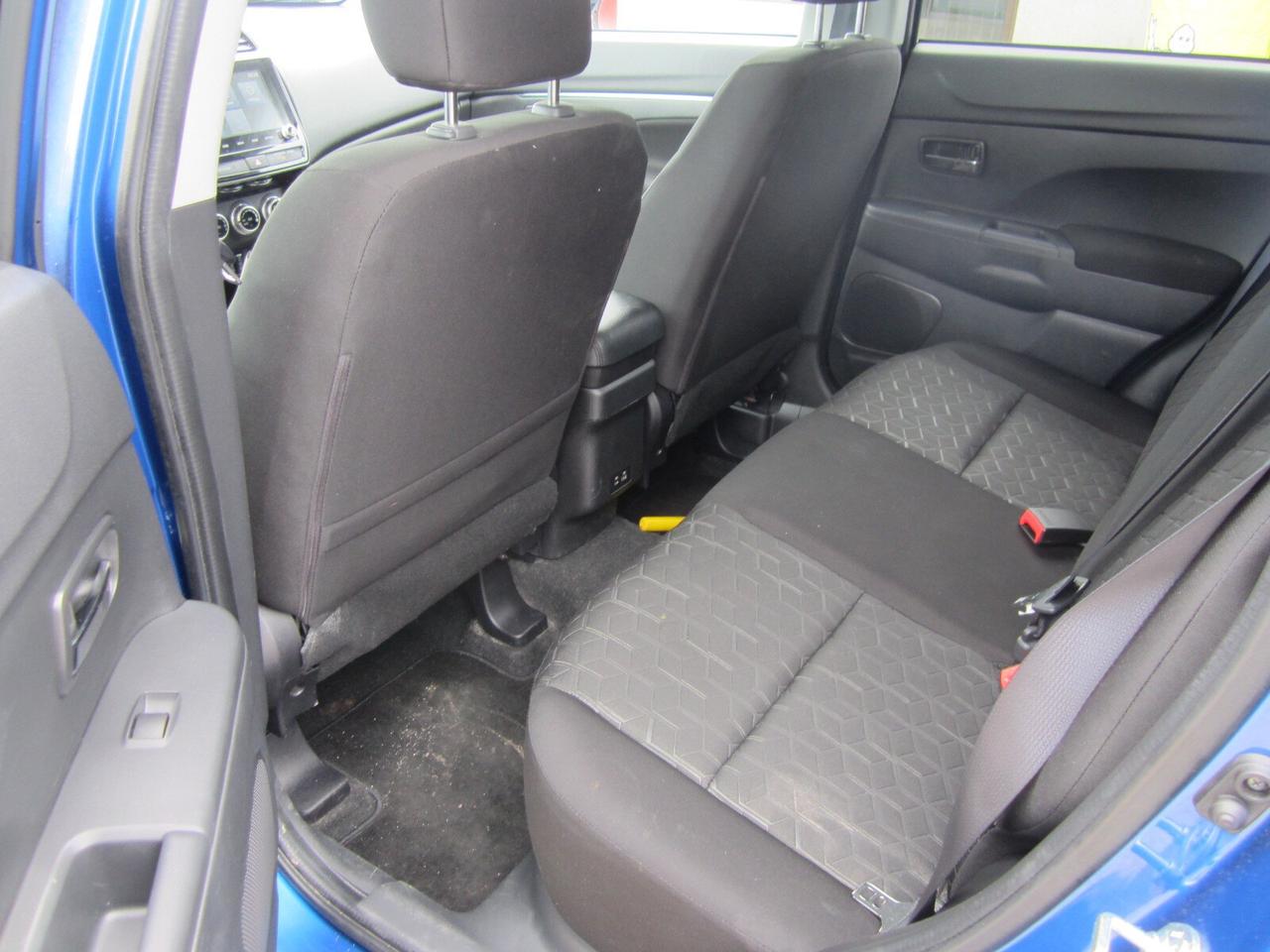 2024 Mitsubishi RVR SE AWC ONE OWNER RENTAL NO ACCIDENTS Photo