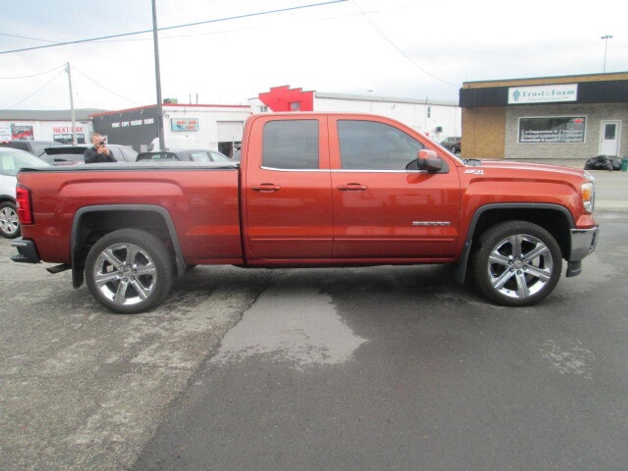 2015 GMC Sierra 1500 4WD Double Cab 143.5  SLE, Back Up Camera, Cover Photo