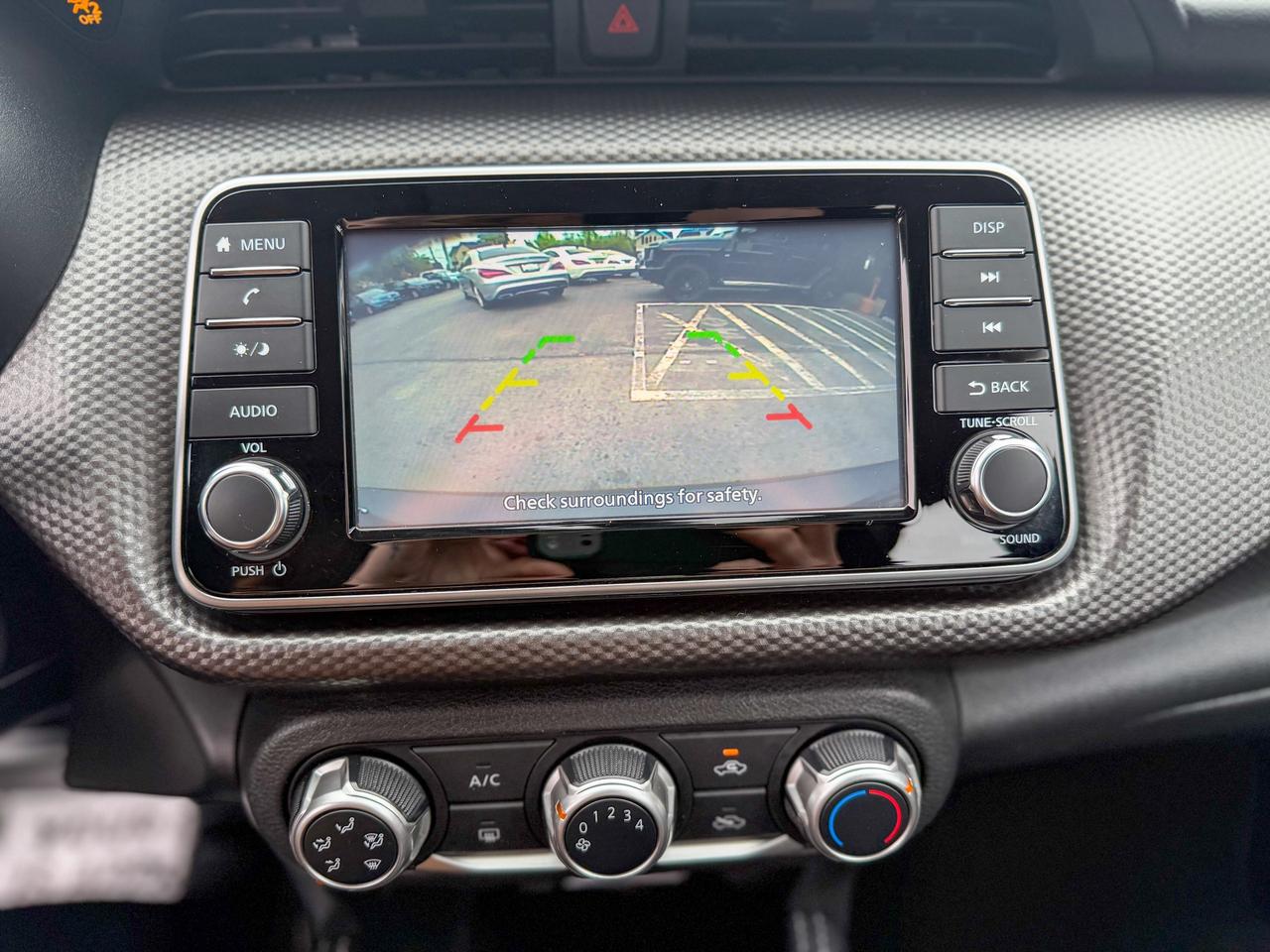 2019 Nissan Kicks S FWD Photo