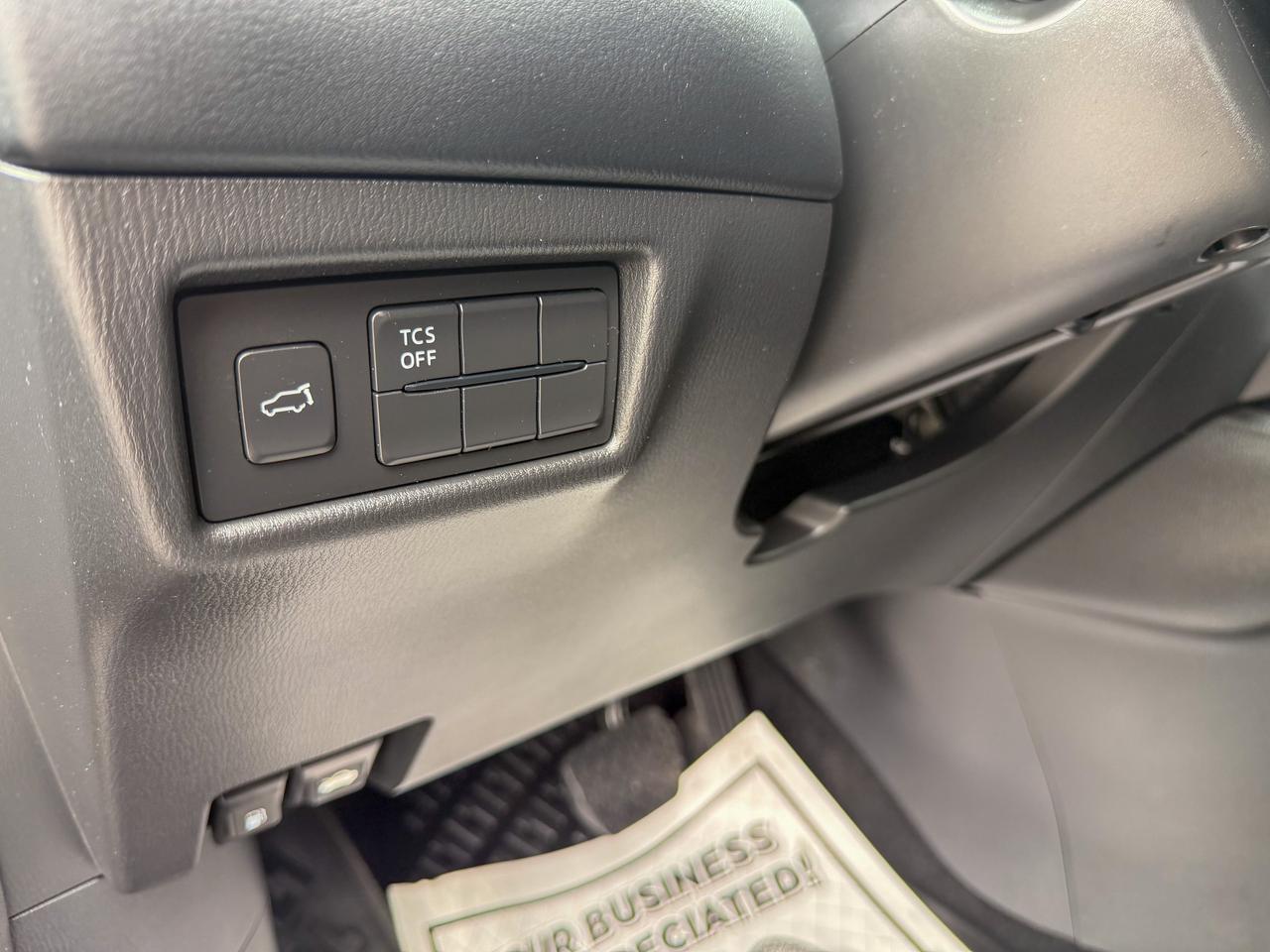 2018 Mazda CX-5 GS/NAVI/BSM/CAMERA/LOW KM/FULL SERVICE RECORDS Photo