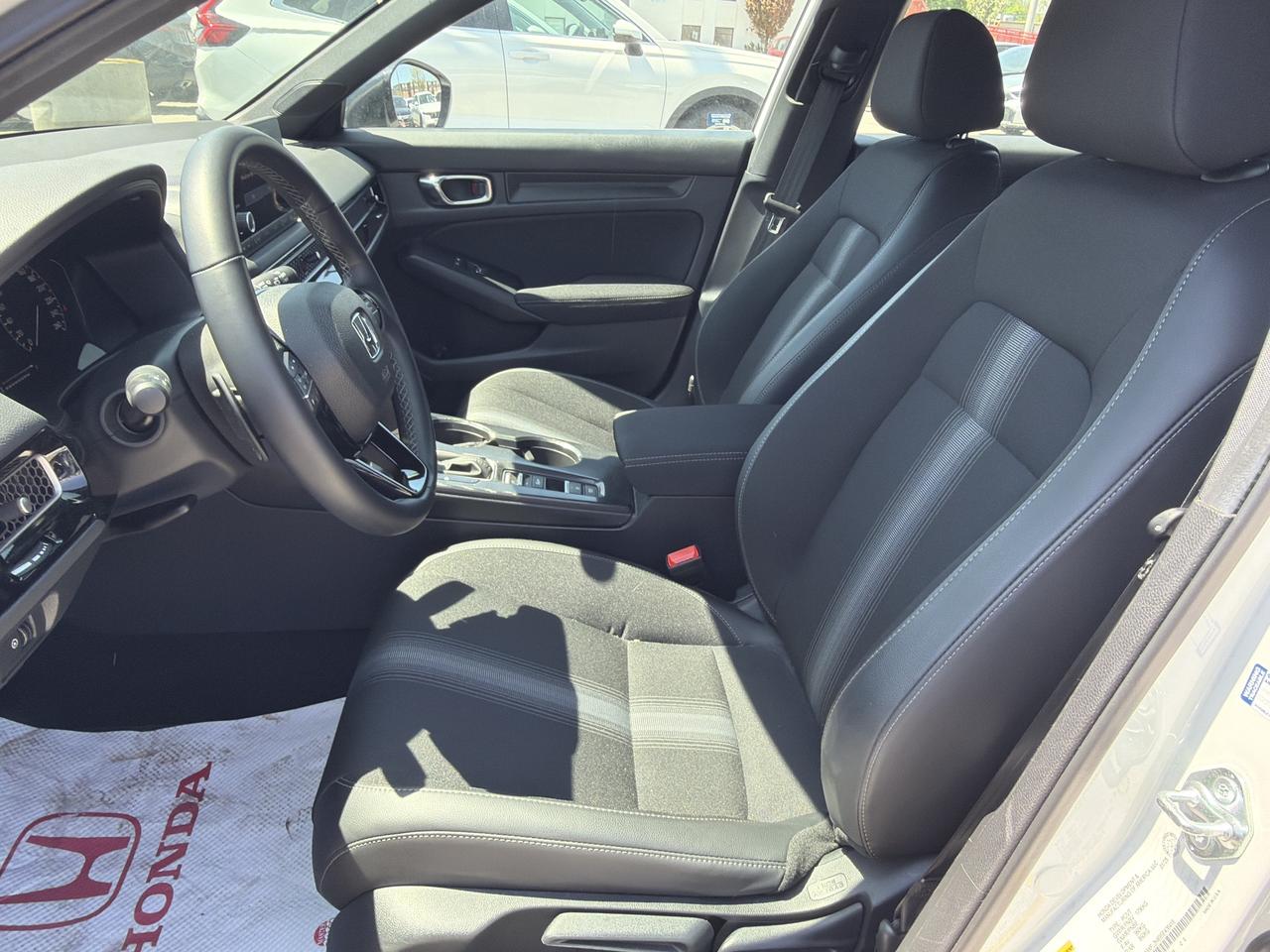 2025 Honda Civic Sport CarPlay Heated Seats Bluetooth Photo