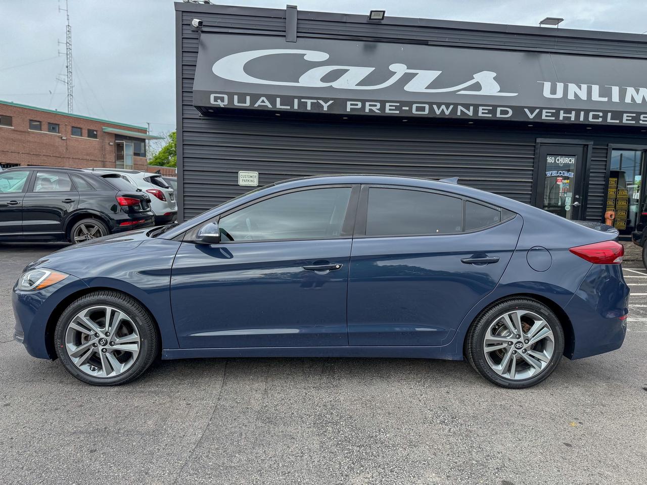 2017 Hyundai Elantra GLS/BSM/CAMERA/ROOF/LOW KM/NO ACCIDENTS/2.0L Photo