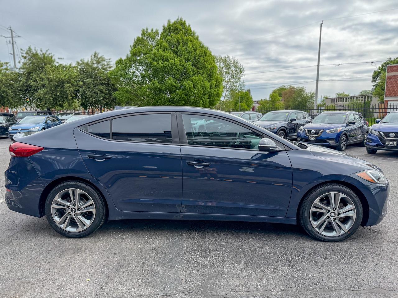 2017 Hyundai Elantra GLS/BSM/CAMERA/ROOF/LOW KM/NO ACCIDENTS/2.0L Photo
