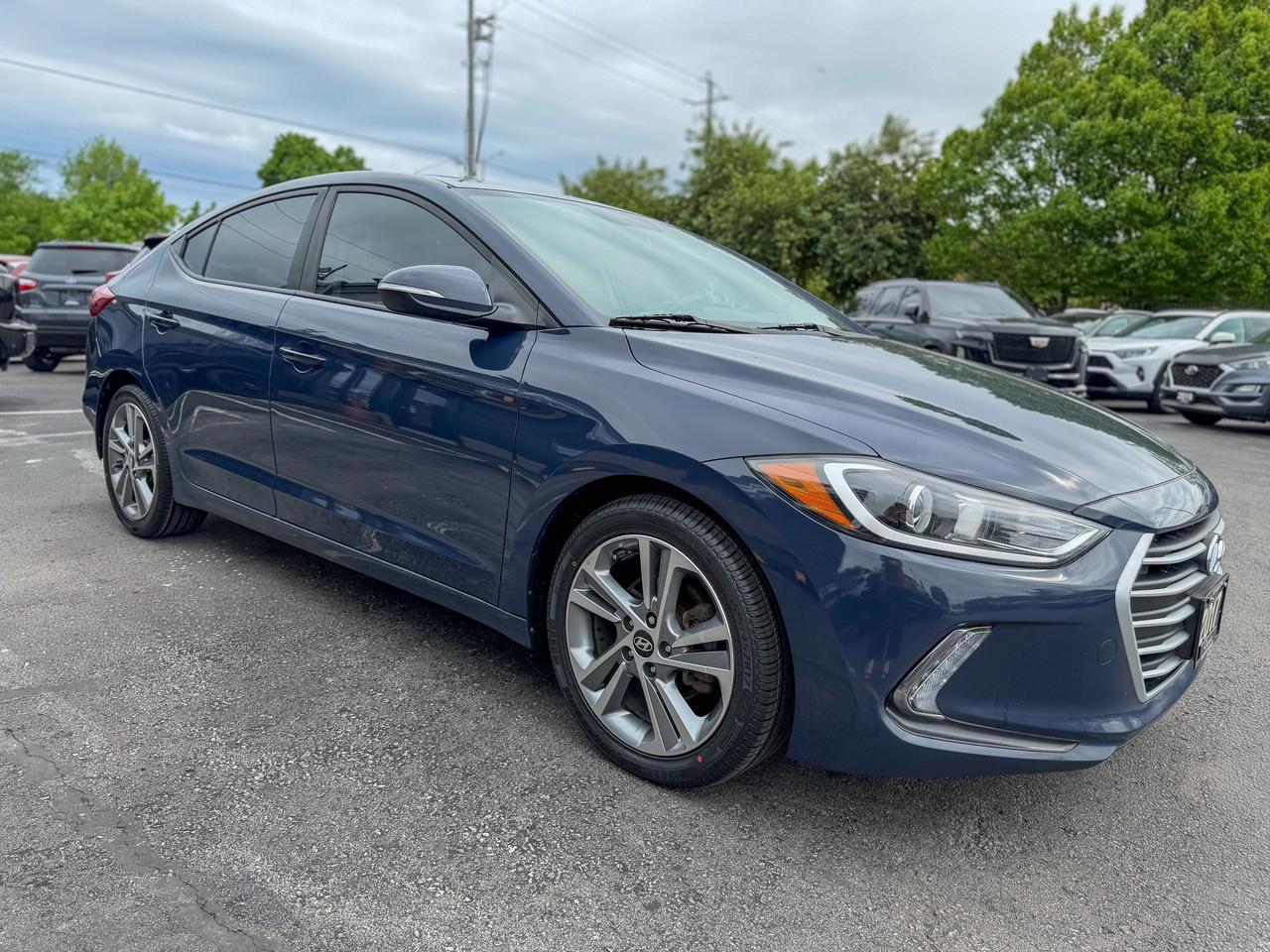 2017 Hyundai Elantra GLS/BSM/CAMERA/ROOF/LOW KM/NO ACCIDENTS/2.0L Photo