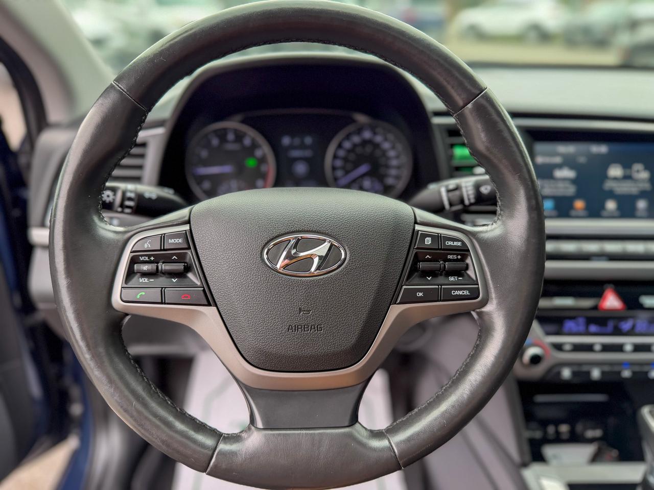 2017 Hyundai Elantra GLS/BSM/CAMERA/ROOF/LOW KM/NO ACCIDENTS/2.0L Photo