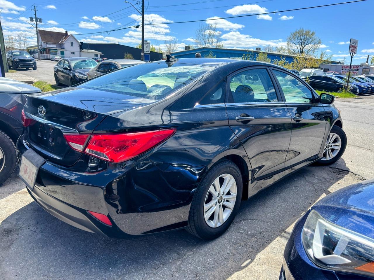 2014 Hyundai Sonata GLS Photo2