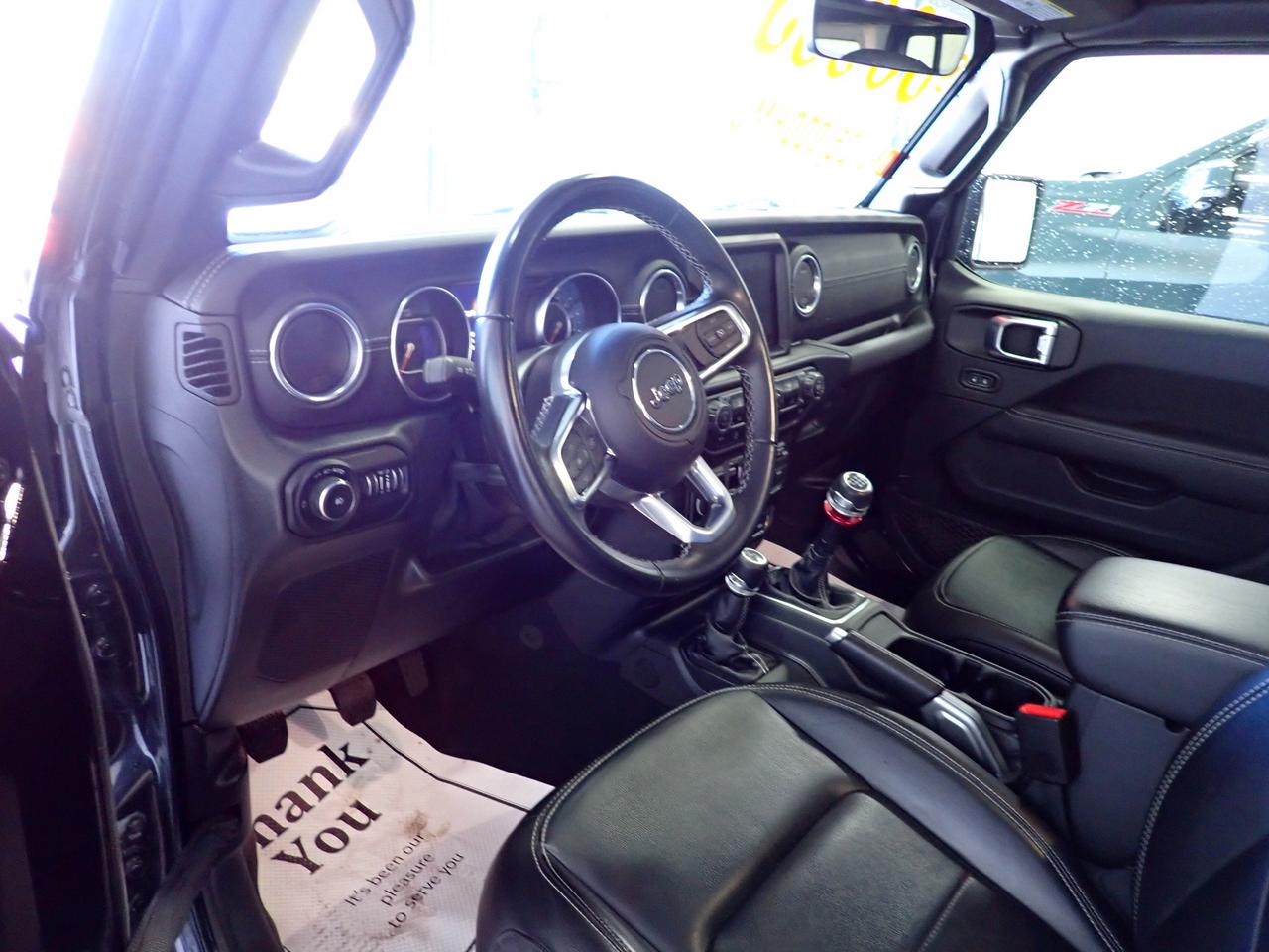 2021 Jeep Wrangler Unlimited Sahara 4X4 *MANUAL* LEATHER NAVI Photo