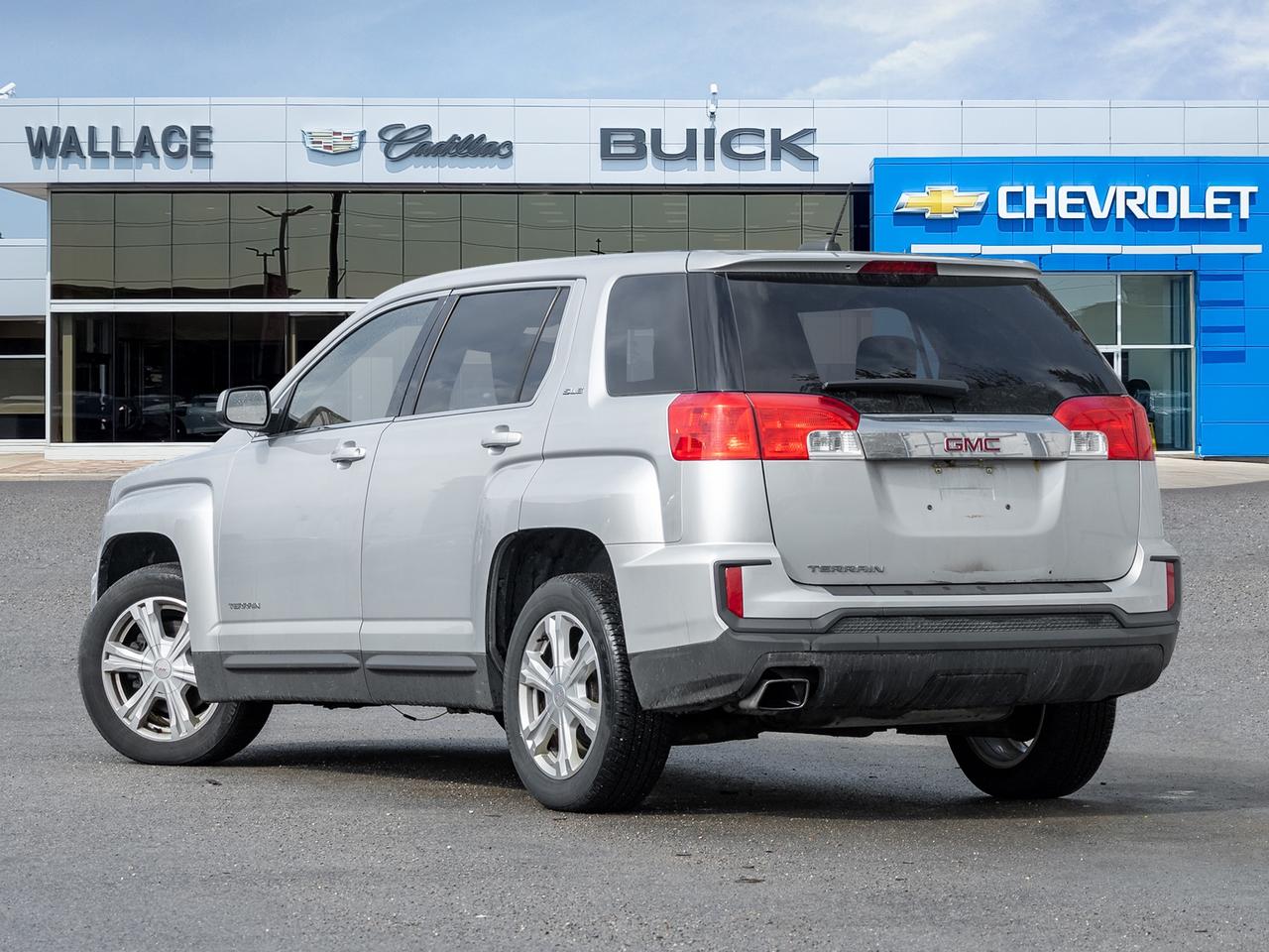 2017 GMC Terrain FWD   CLEAN CARFAX   CERTIFIED Photo