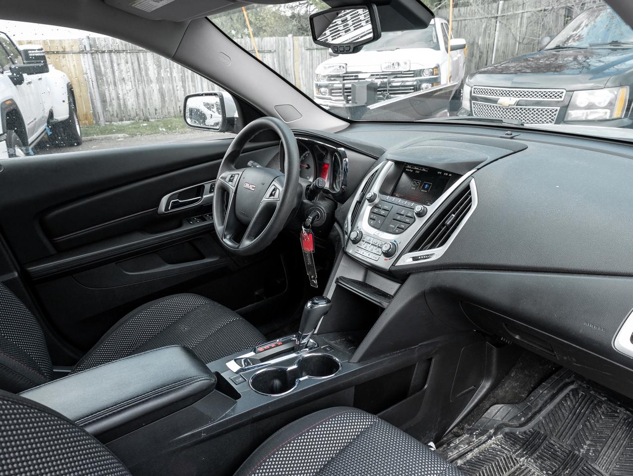 2017 GMC Terrain FWD   CLEAN CARFAX   CERTIFIED Photo