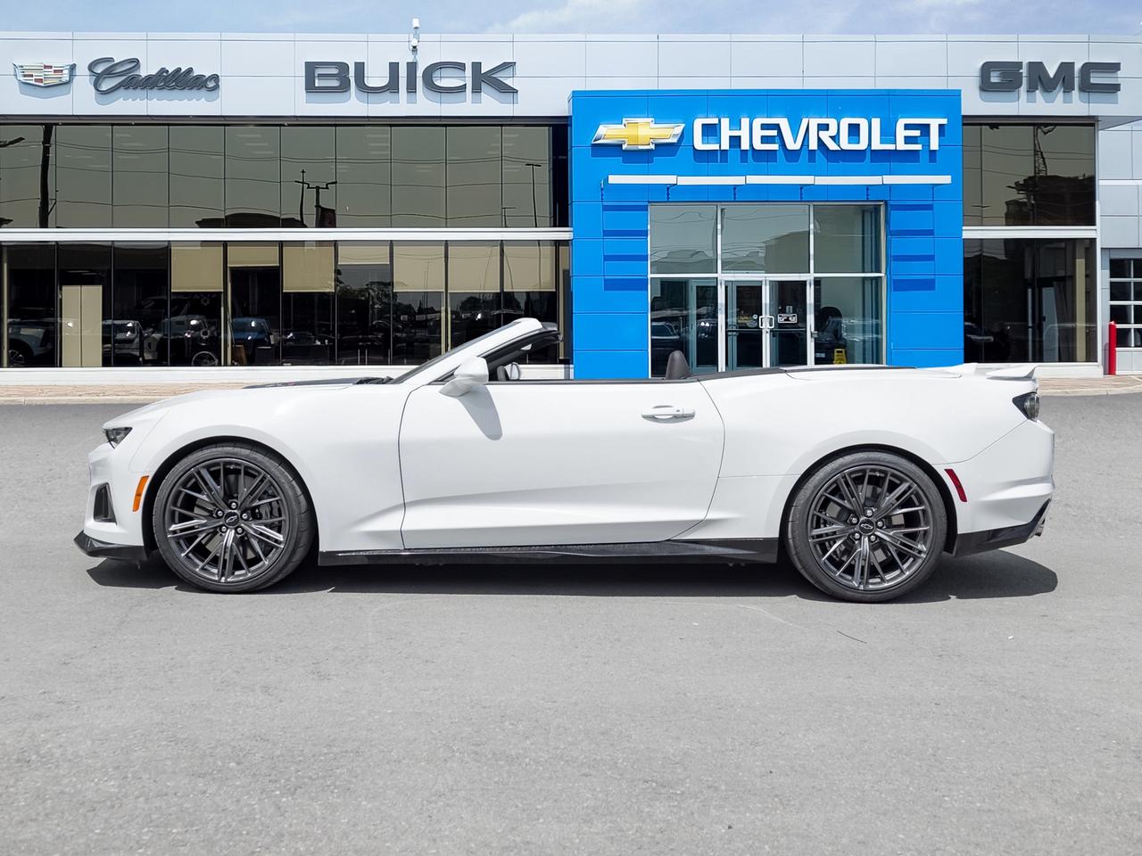 2024 Chevrolet Camaro Supercharged V8   ZL1   AUTO   CONVERTIBLE Photo