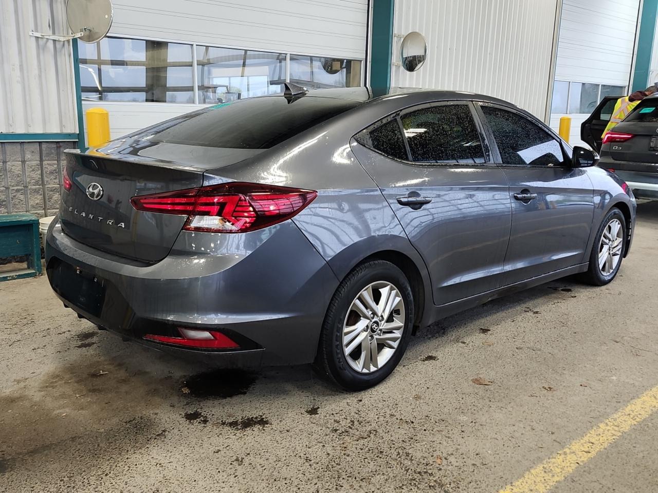2019 Hyundai Elantra Limited Photo
