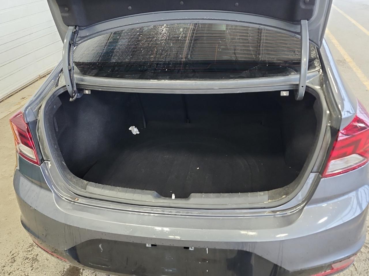2019 Hyundai Elantra Limited Photo