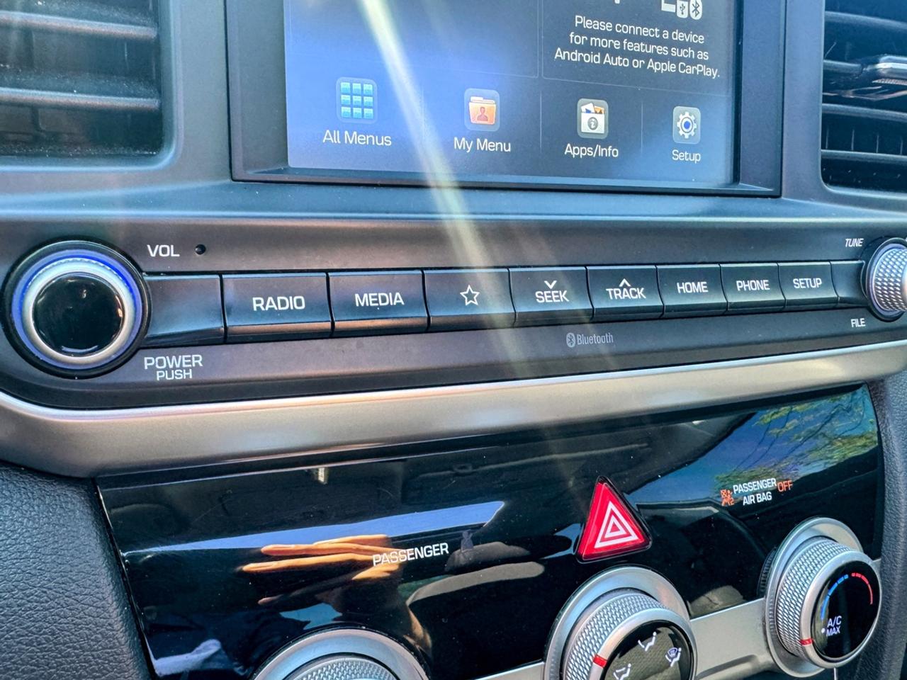2019 Hyundai Elantra Limited Photo