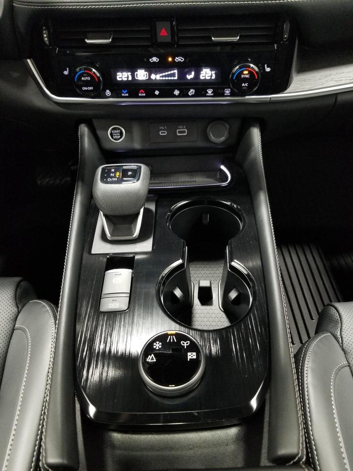 2023 Nissan Rogue Platinum 4dr All-Wheel Drive Sport Utility Photo
