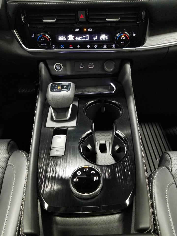 2023 Nissan Rogue Platinum 4dr All-Wheel Drive Sport Utility Photo