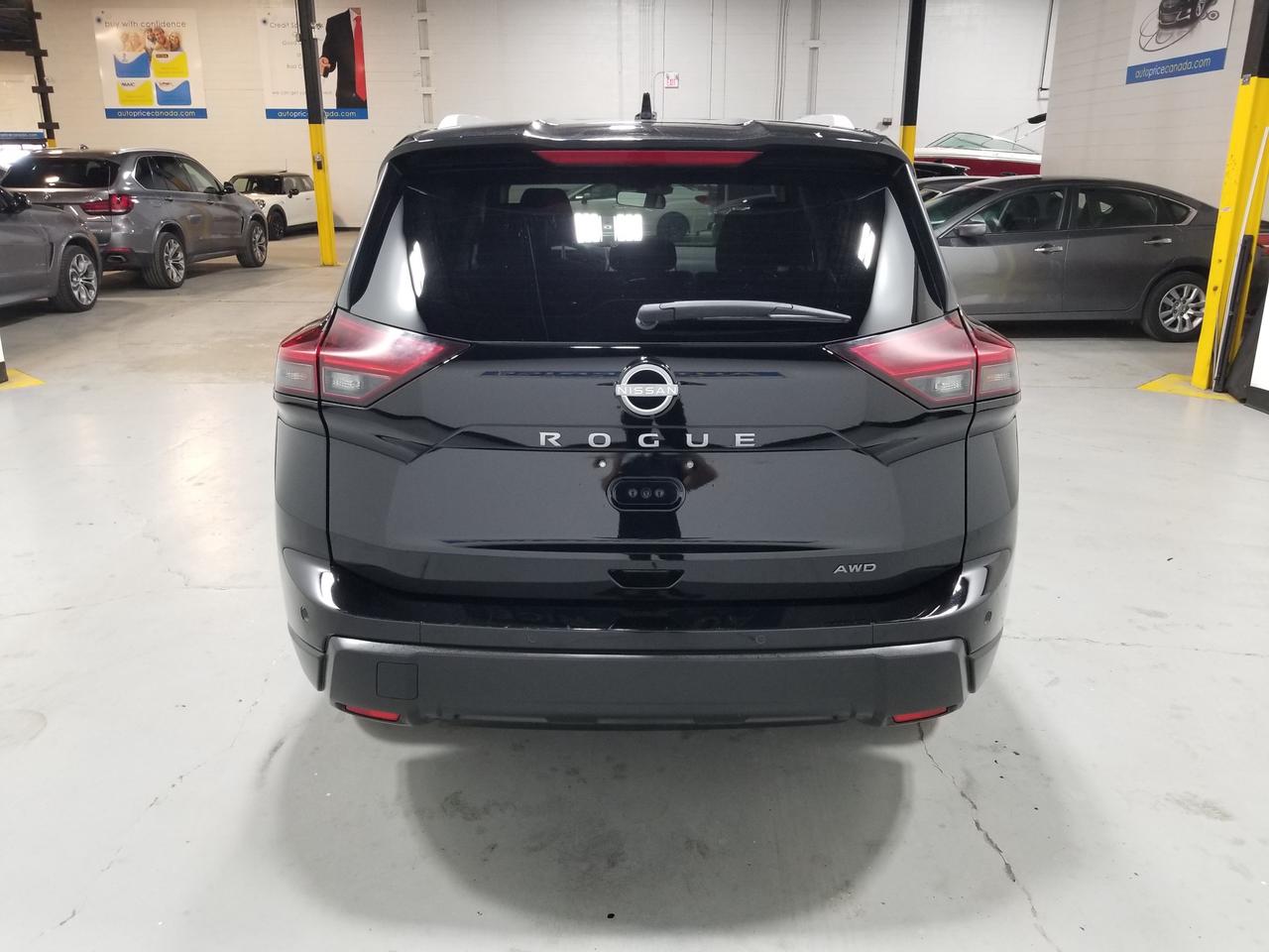 2025 Nissan Rogue SV Moonroof 4dr All-Wheel Drive Sport Utility Photo
