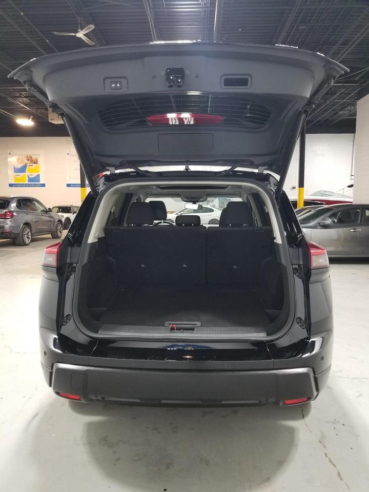 2025 Nissan Rogue SV Moonroof 4dr All-Wheel Drive Sport Utility Photo