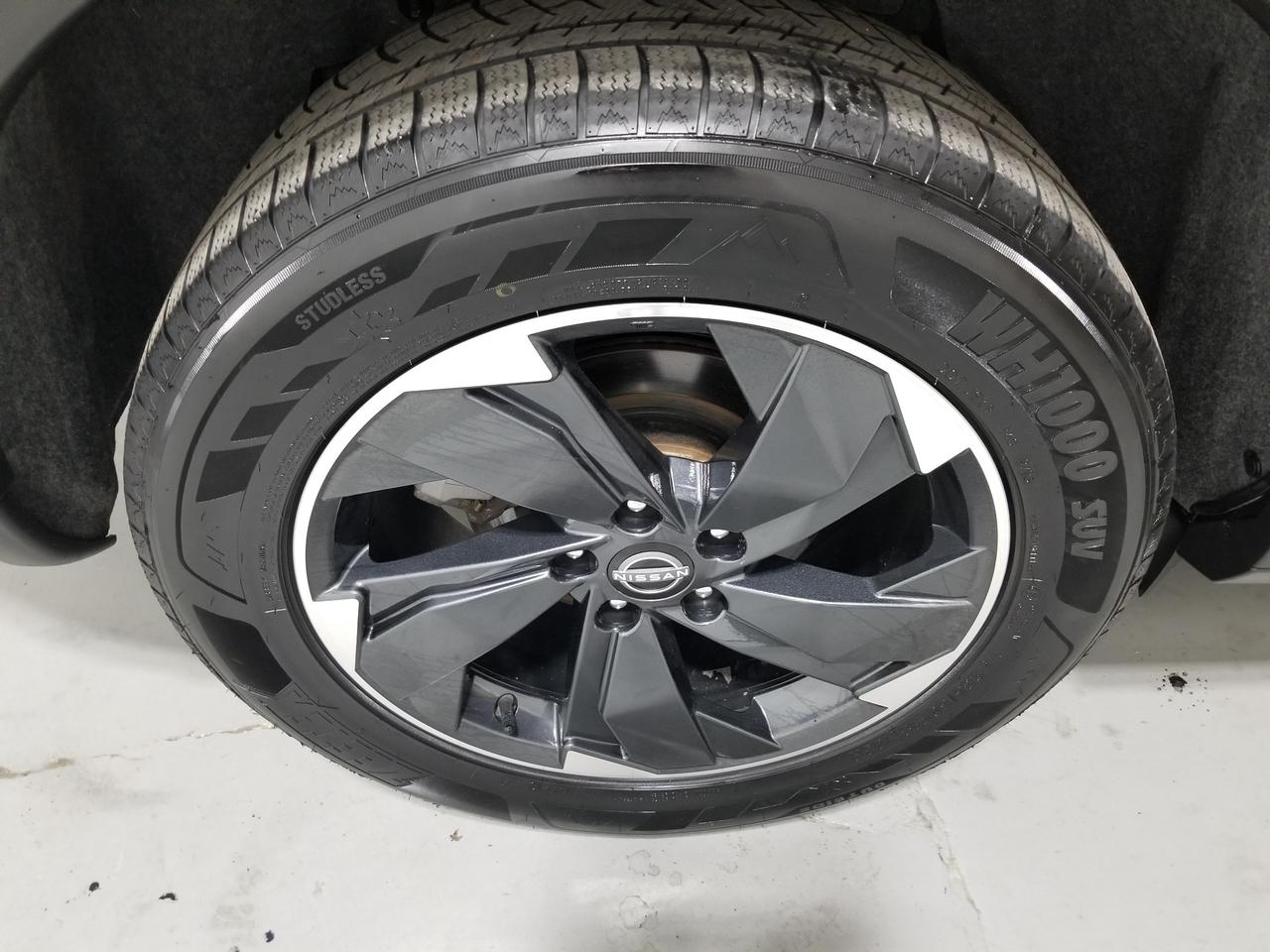 2025 Nissan Rogue SV Moonroof 4dr All-Wheel Drive Sport Utility Photo