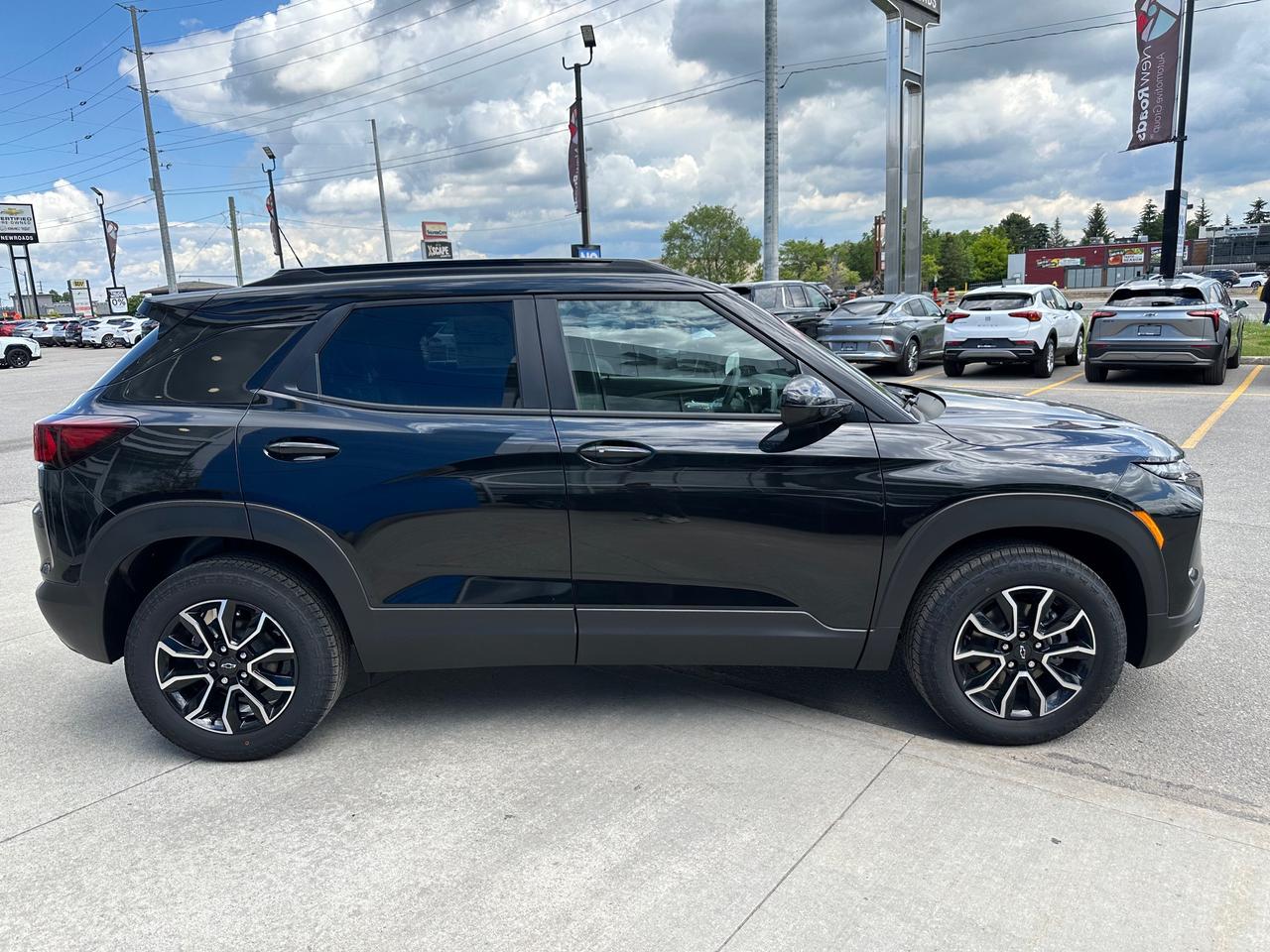 2026 Chevrolet TrailBlazer ACTIV 4dr All-Wheel Drive Photo3
