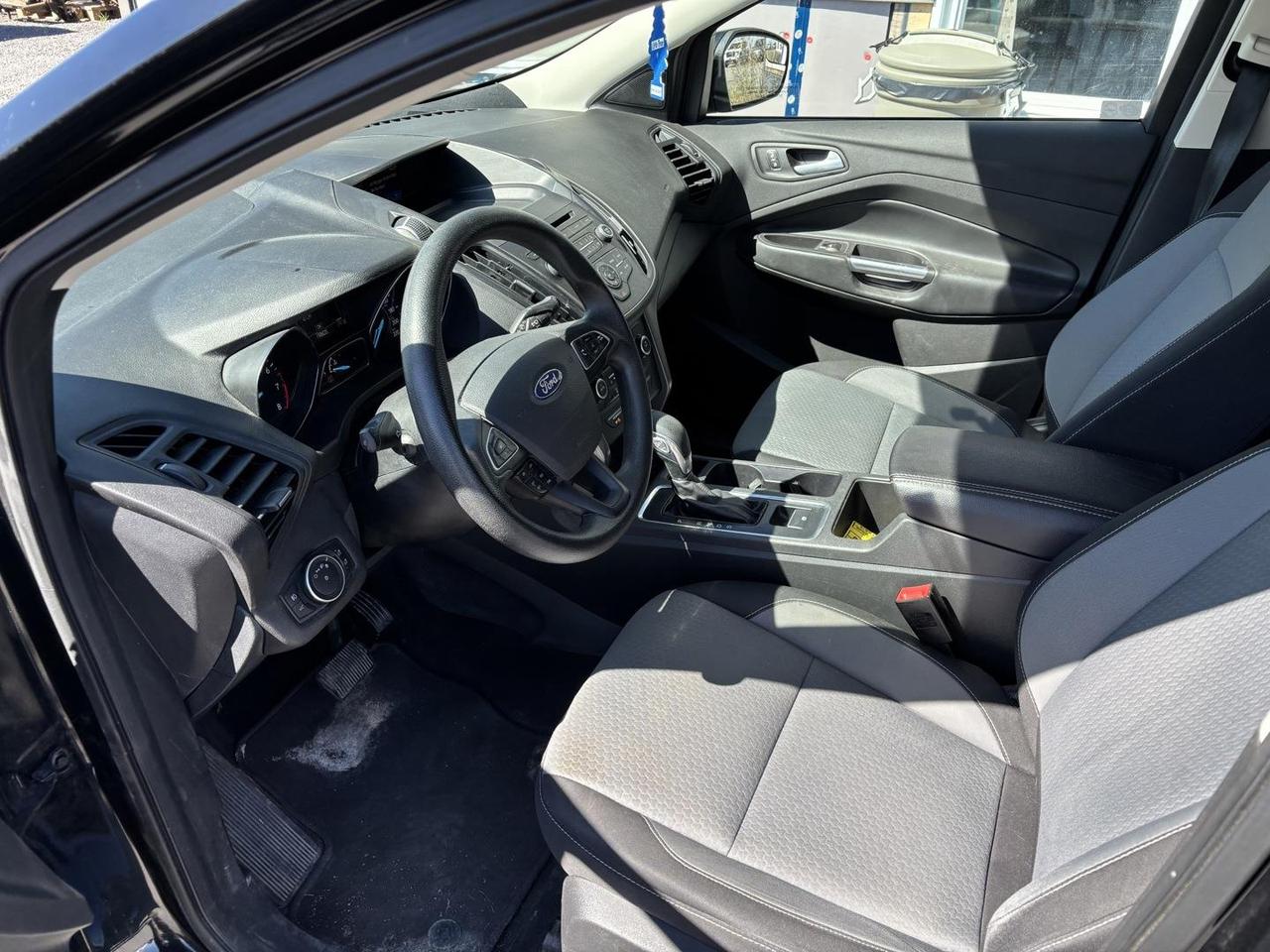 2018 Ford Escape SE 4dr 4x4 Photo4