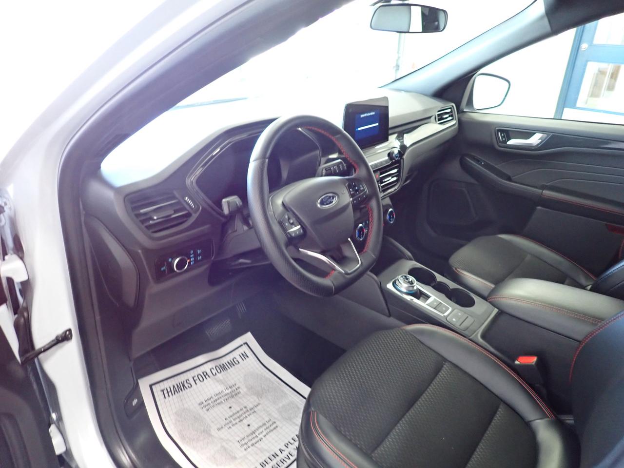 2025 Ford Escape ST-Line AWD Photo