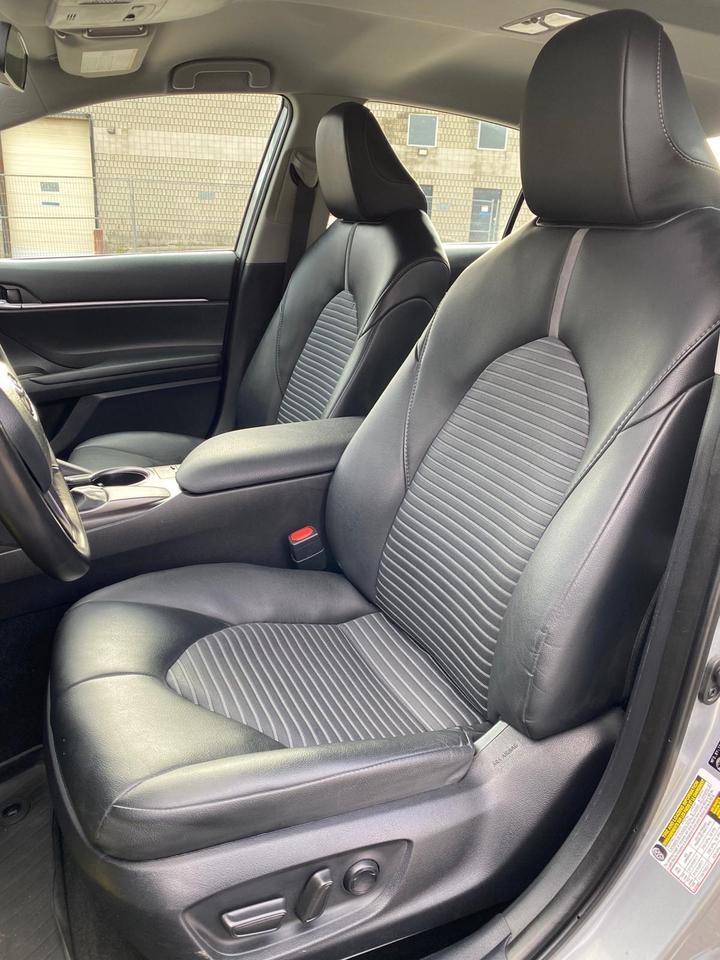 2024 Toyota Camry SE | LEATHER Photo