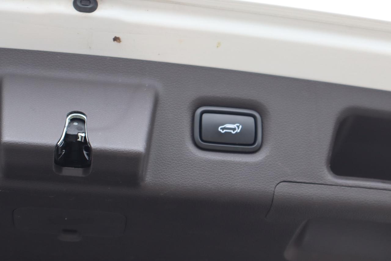 2023 Hyundai Santa Fe Plug-In Hybrid Luxury AWD   No Accident   Clean Carfax   Moonroof Photo