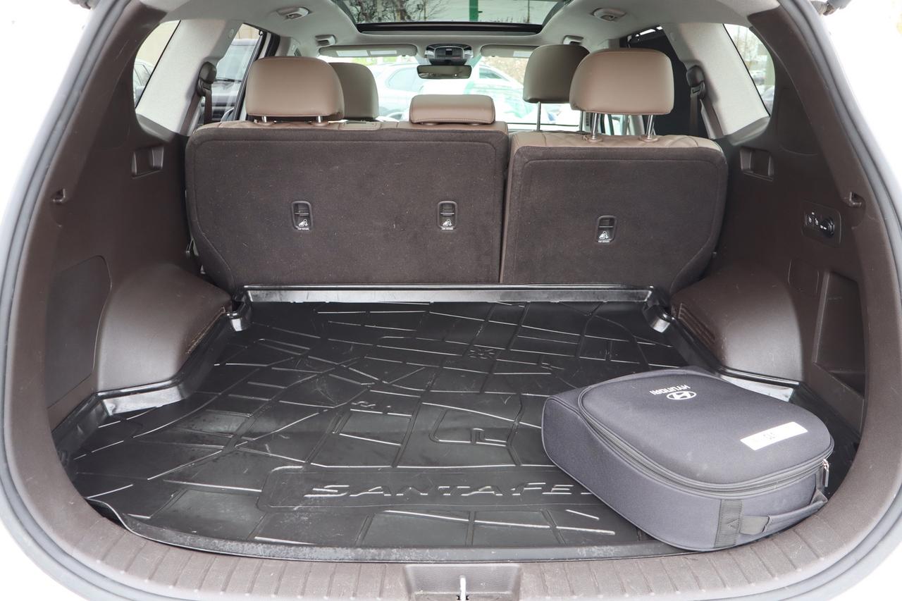 2023 Hyundai Santa Fe Plug-In Hybrid Luxury AWD   No Accident   Clean Carfax   Moonroof Photo