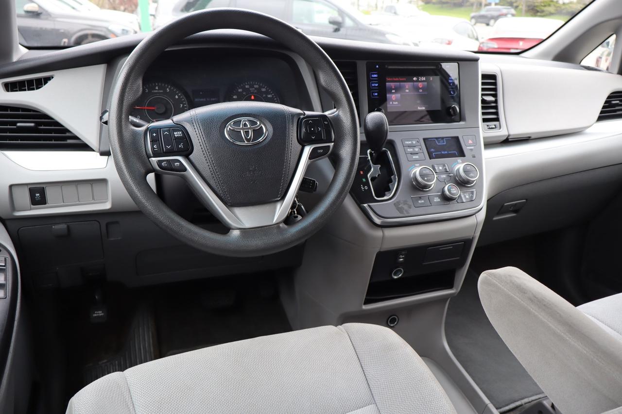 2015 Toyota Sienna 7-PASSENGER   CERTIFIED Photo