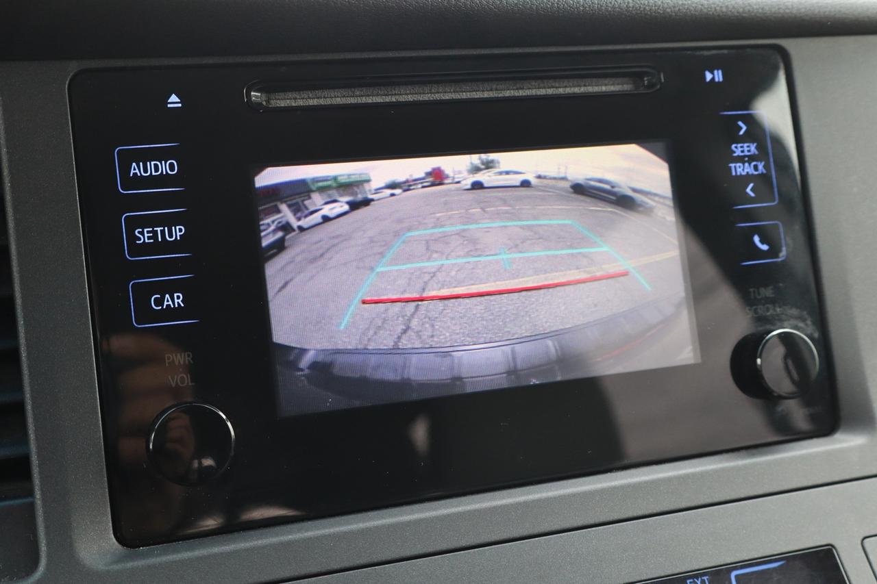 2015 Toyota Sienna 7-PASSENGER   CERTIFIED Photo
