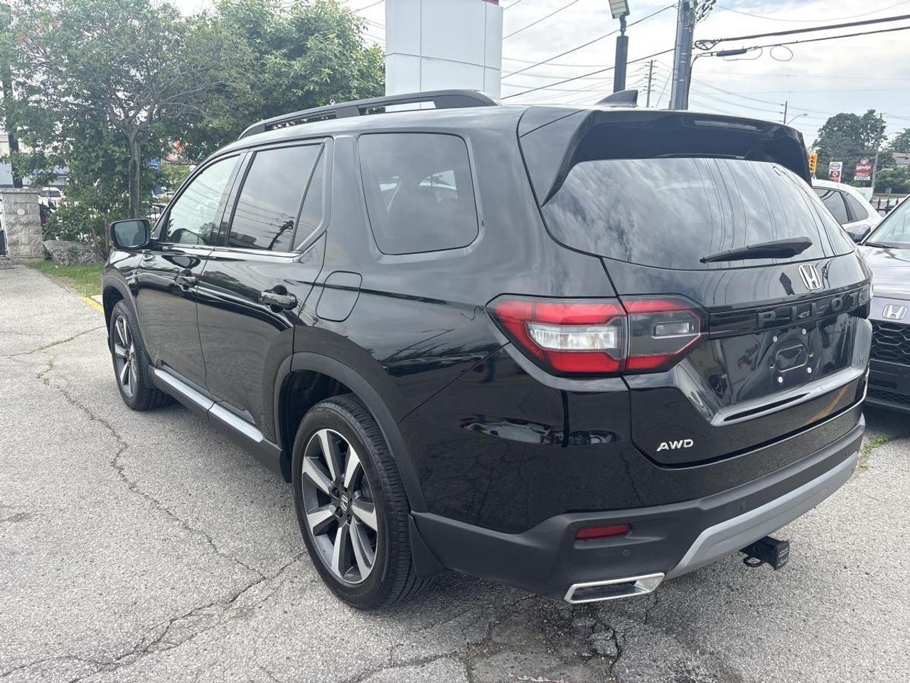 2023 Honda Pilot Touring Honda Certified With 7YR/160K Warranty Photo