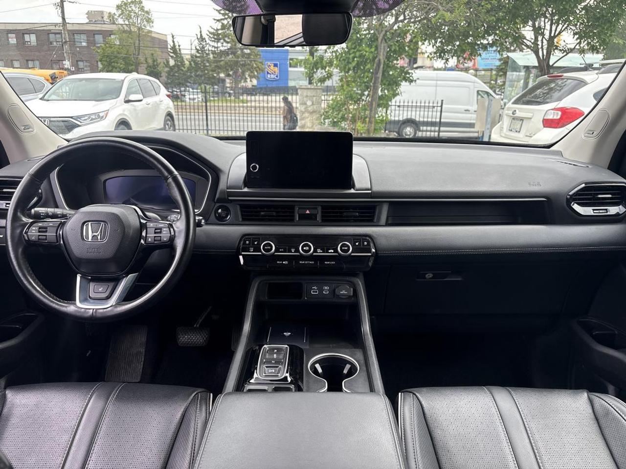 2023 Honda Pilot Touring Honda Certified With 7YR/160K Warranty Photo