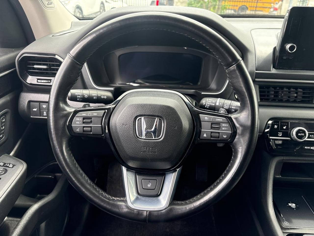 2023 Honda Pilot Touring Honda Certified With 7YR/160K Warranty Photo