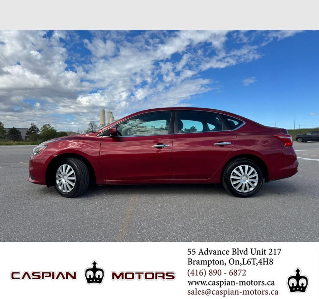 2017 Nissan Sentra SV Photo