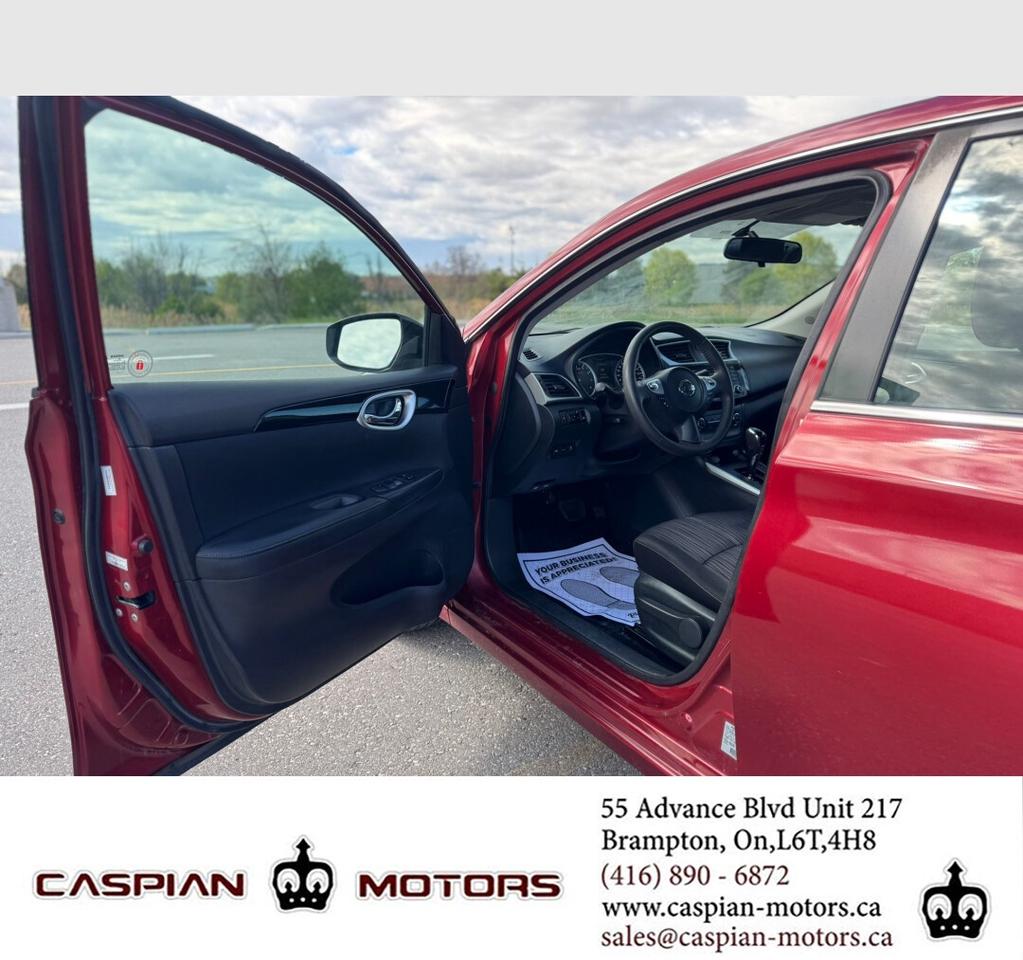 2017 Nissan Sentra SV Photo