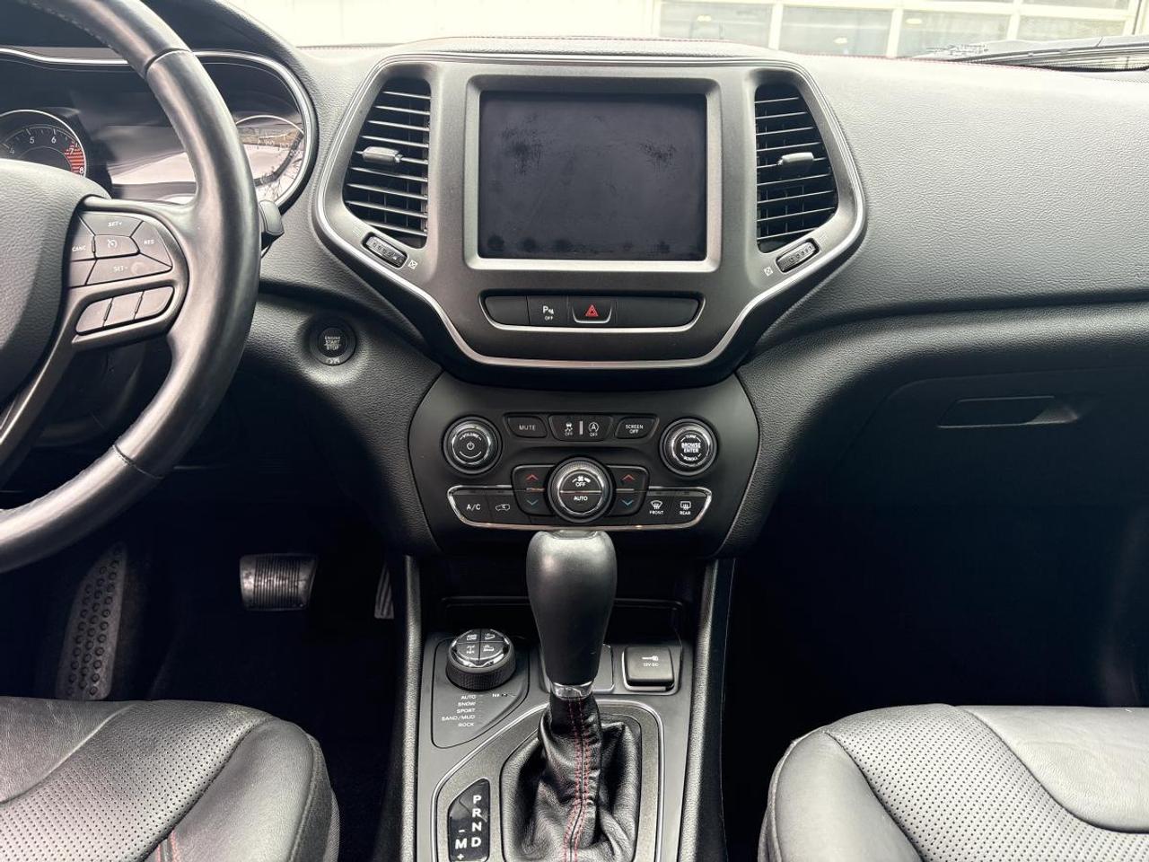 2020 Jeep Cherokee Trailhawk Elite Edition Photo