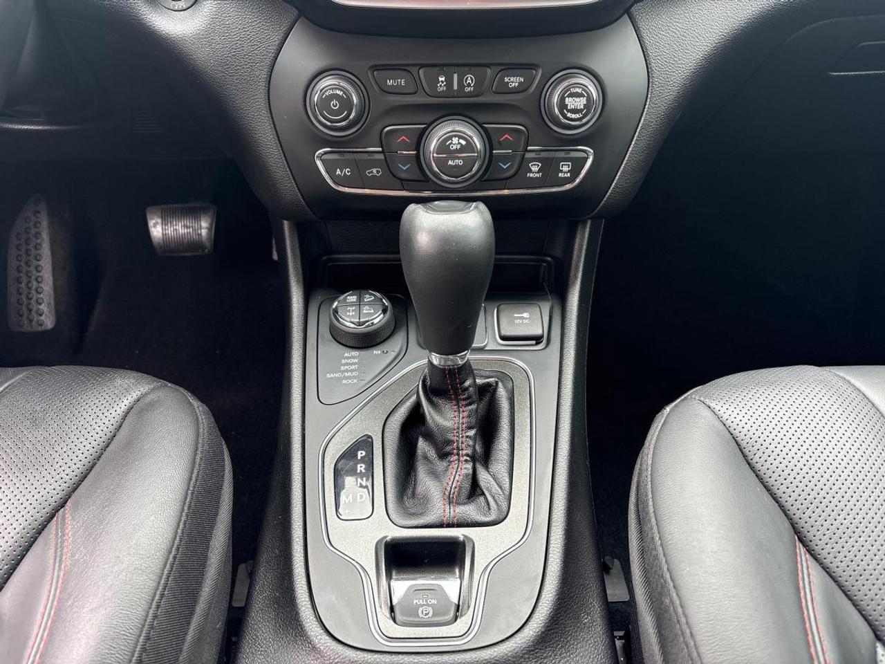 2020 Jeep Cherokee Trailhawk Elite Edition Photo